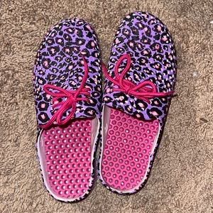 Cheetah print slip on shoes